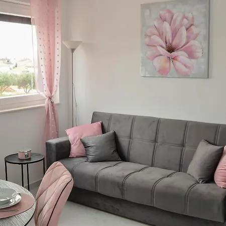 Apartament Laura