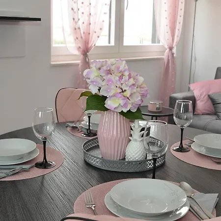 Apartament Laura
