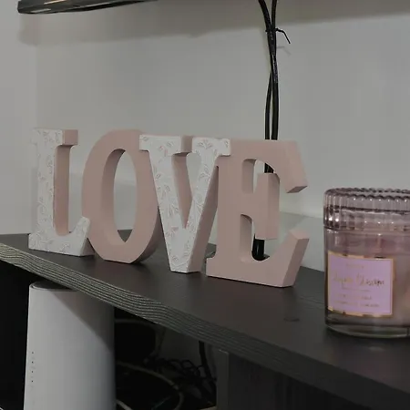 Laura Apartament